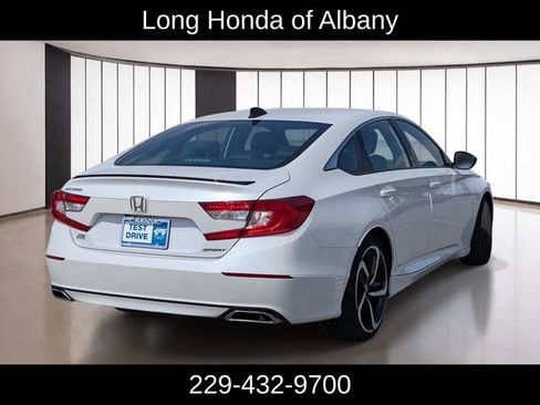 Used 2022 Honda Accord Sport image 4