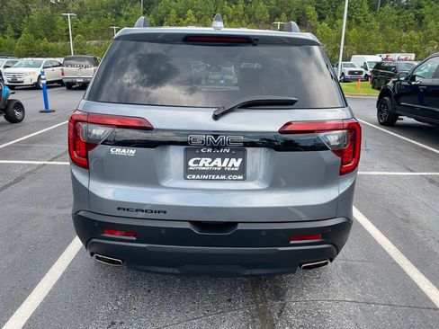 Used 2022 GMC Acadia SLT w/ Elevation Edition FWD image 6