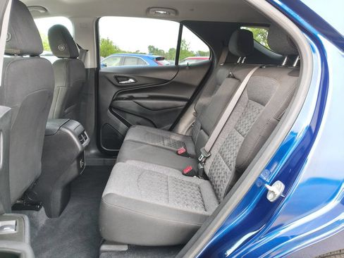Used 2022 Chevrolet Equinox LT FWD image 12