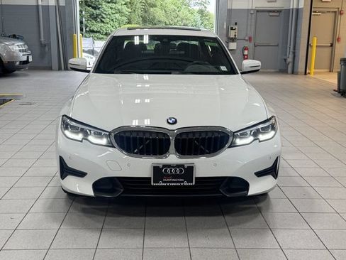 Used 2019 BMW 330i xDrive Sedan w/ Convenience Package AWD/4WD image 2