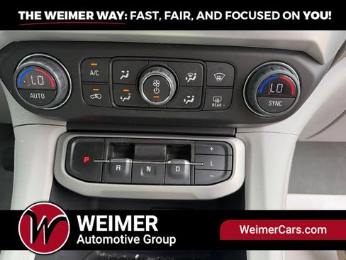 Used 2023 GMC Acadia SLE w/ Driver Convenience Package AWD/4WD image 34