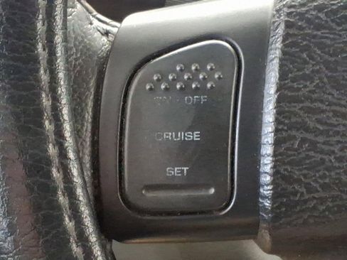 Used 2005 Jeep Liberty Sport image 10