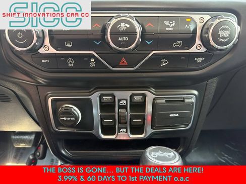 Used 2019 Jeep Wrangler Unlimited Sahara AWD/4WD image 19