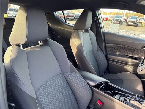 Used 2021 Toyota C-HR Nightshade image 31