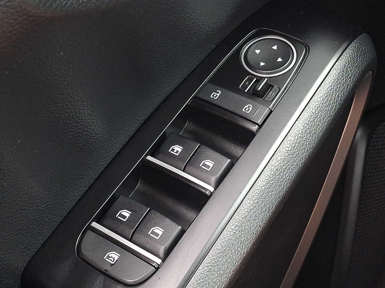 Used 2023 Kia Soul LX w/ LX Technology Package FWD image 25
