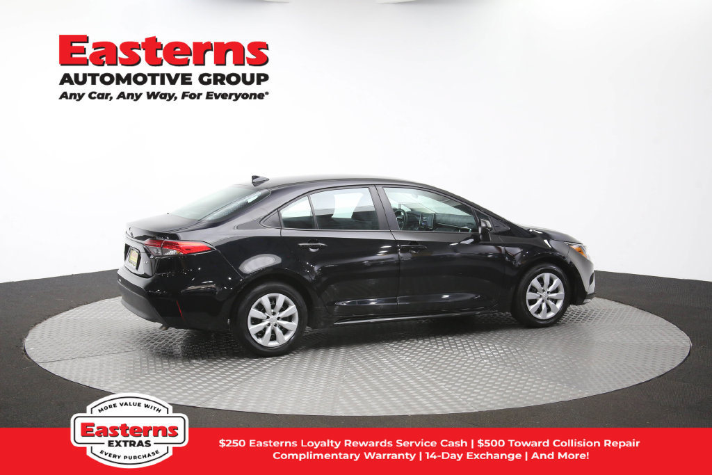 Used 2025 Toyota Corolla LE FWD image 42