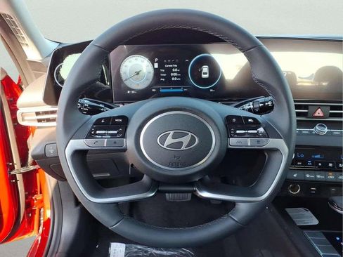 New 2026 Hyundai Elantra Limited FWD image 11