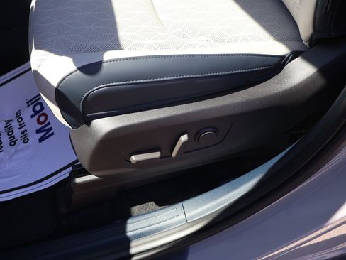 New 2026 Kia Carnival EX FWD image 17