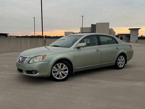 Used 2008 Toyota Avalon XLS FWD image 11
