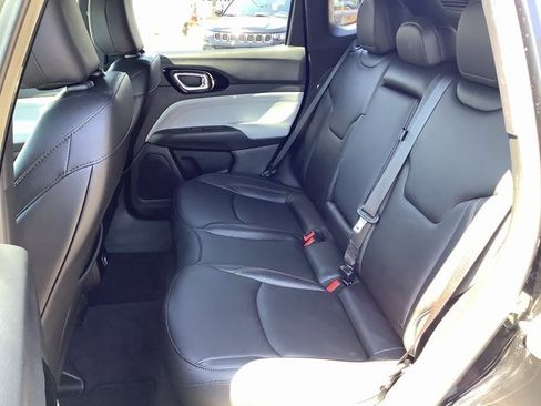 Used 2024 Jeep Compass Limited image 22