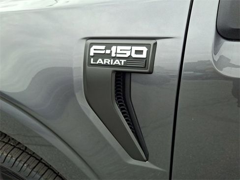 Used 2023 Ford F150 Lariat image 32