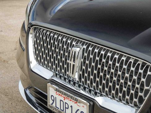 Used 2022 Lincoln Corsair Reserve w/ Equipment Group 201A FWD image 9