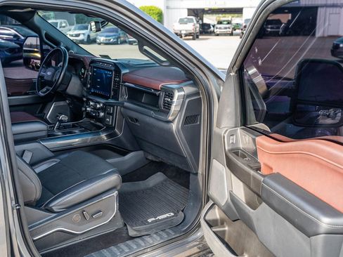 Used 2022 Ford F150 Lariat w/ Equipment Group 502A High AWD/4WD image 11