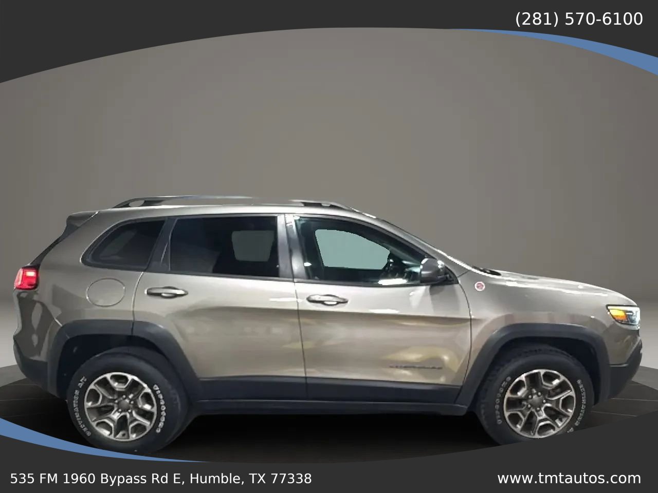 Used 2020 Jeep Cherokee Trailhawk w/ Cold Weather Group AWD/4WD image 7