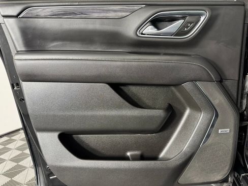 Used 2022 GMC Yukon XL SLT image 49