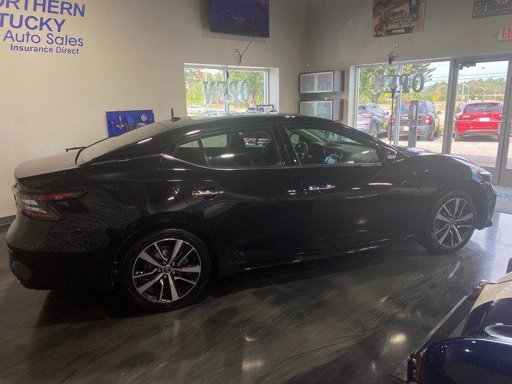 Used 2023 Nissan Maxima SV w/ Floor Mat Group FWD image 4