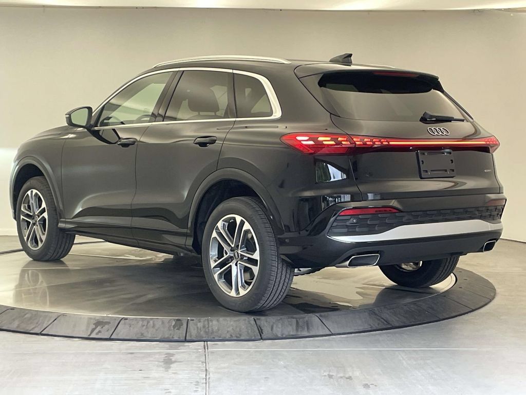 New 2026 Audi Q5 Premium Plus AWD/4WD image 3