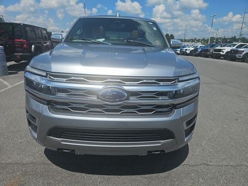 Used 2023 Ford Expedition Max Platinum AWD/4WD image 3