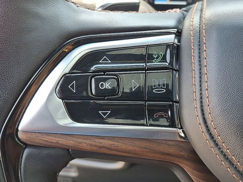Used 2024 Jeep Grand Cherokee L Summit AWD/4WD image 23