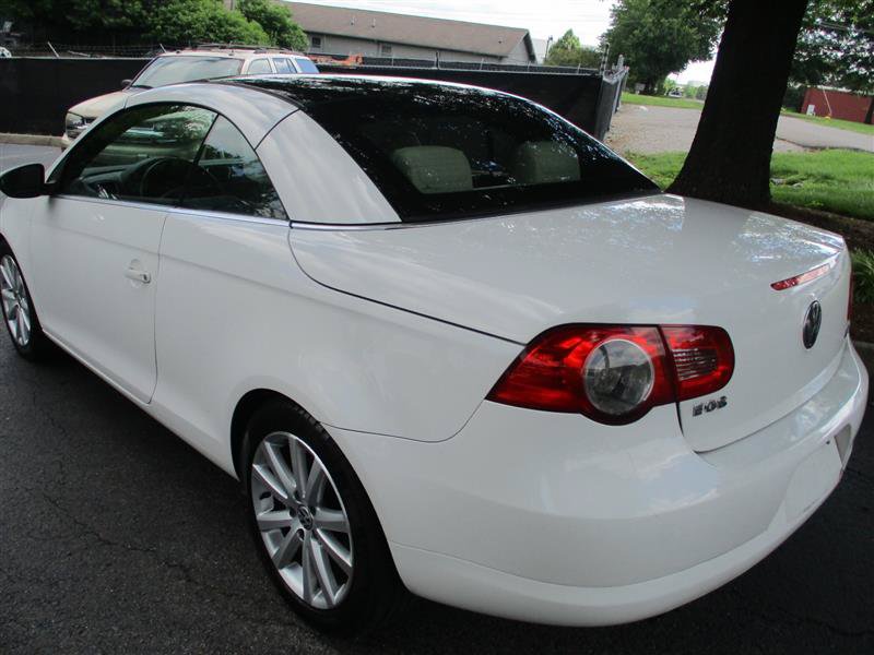 Used 2009 Volkswagen Eos Komfort FWD image 22
