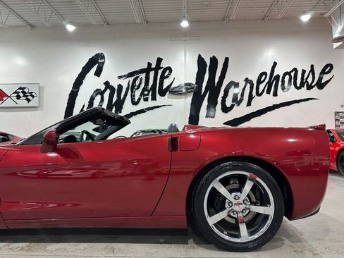 Used 2010 Chevrolet Corvette Convertible w/ Preferred Equipment Group RWD image 7