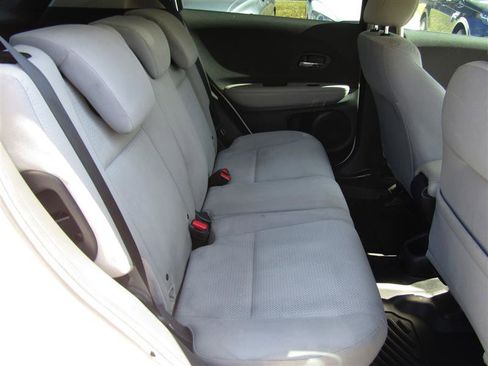 Used 2019 Honda HR-V LX image 33