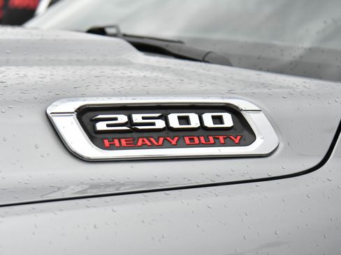 Used 2024 RAM 2500 Laramie image 13