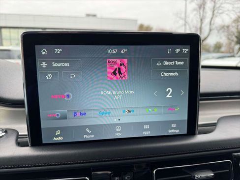 Used 2022 Lincoln Aviator AWD w/ Premium Package image 28