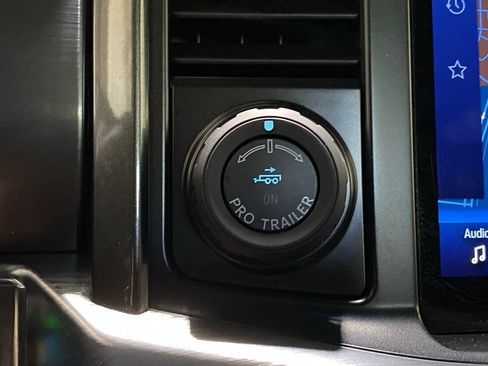 Used 2023 Ford F150 Lariat AWD/4WD image 21