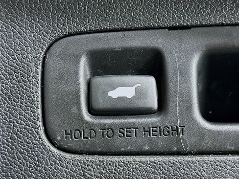 Used 2018 Honda CR-V Touring image 30