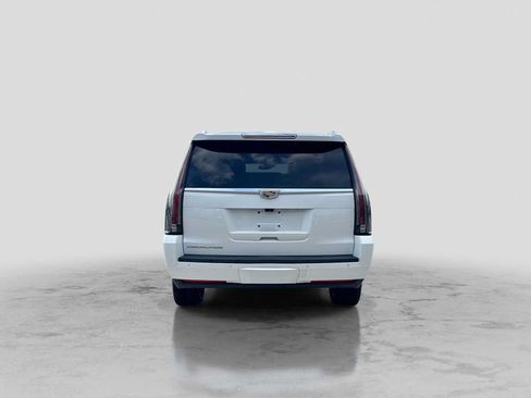 Used 2018 Cadillac Escalade ESV Platinum AWD/4WD image 5