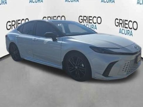 Used 2025 Toyota Camry XSE AWD/4WD image 1
