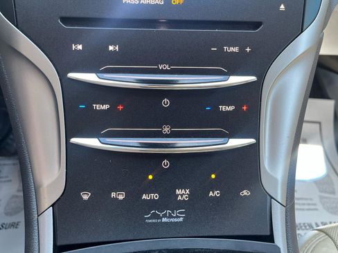 Used 2014 Lincoln MKZ AWD w/ Equipment Group 102A Reserve image 22