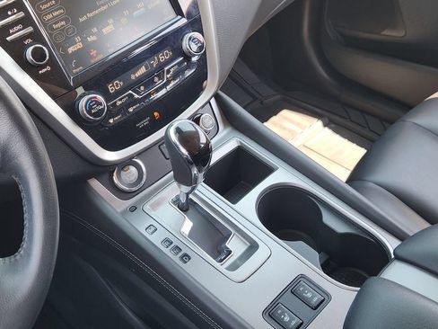 Used 2023 Nissan Murano SV w/ SV Midnight Edition Package FWD image 16