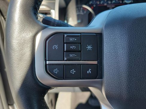 Used 2024 Ford Expedition Max XLT image 24