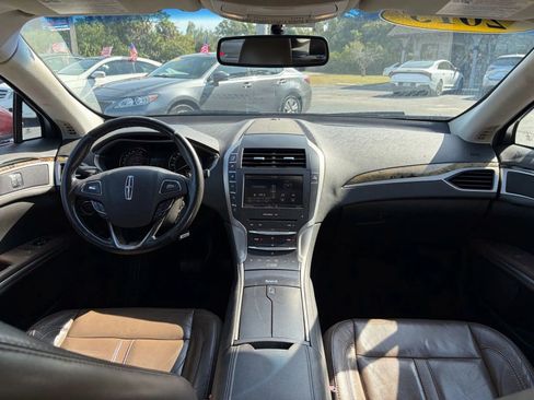 Used 2013 Lincoln MKZ Sedan 4D image 7