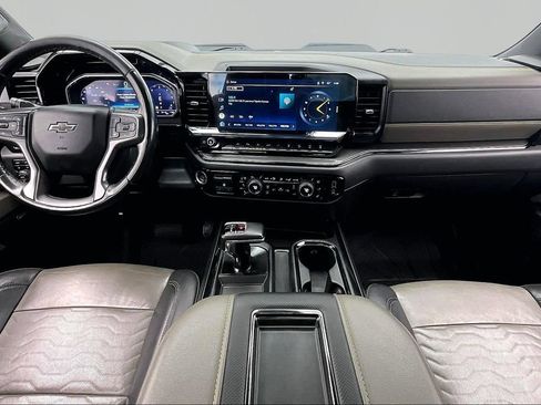 Used 2022 Chevrolet Silverado 1500 ZR2 w/ Technology Package AWD/4WD image 16