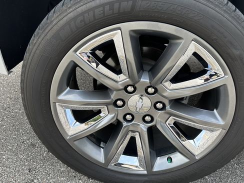 Used 2017 Chevrolet Tahoe Premier AWD/4WD image 14