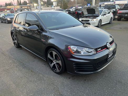 Used 2016 Volkswagen GTI SE image 7
