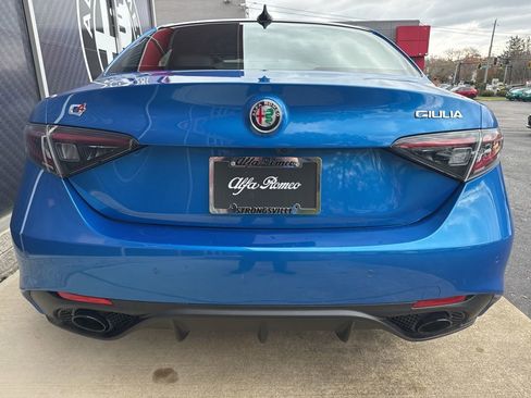 New 2025 Alfa Romeo Giulia AWD w/ Veloce Package AWD image 4