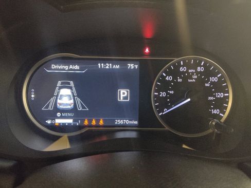 Used 2025 Nissan Versa SV FWD image 23