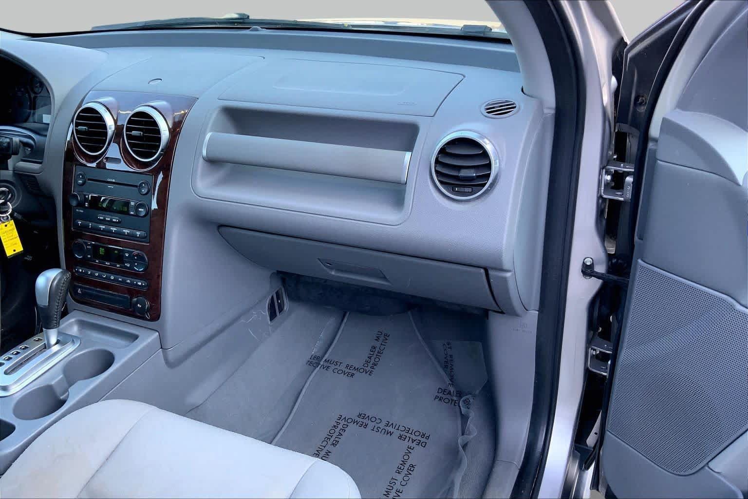 Used 2007 Ford Freestyle SEL FWD image 15