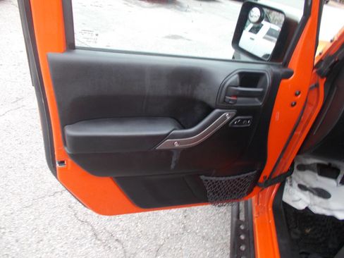 Used 2015 Jeep Wrangler Unlimited Sport w/ Quick Order Package 24S image 14