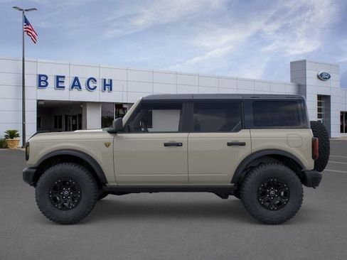 New 2026 Ford Bronco Badlands AWD/4WD image 3