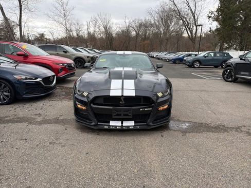 Used 2021 Ford Mustang Shelby GT500 w/ Technology Package image 3