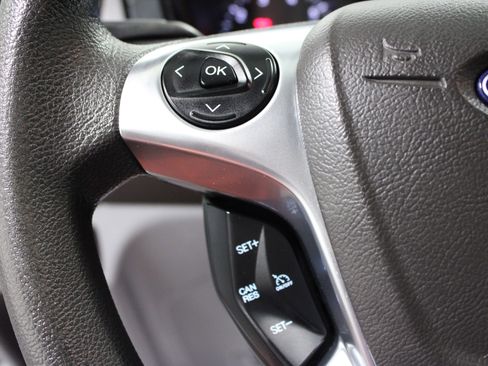 Used 2018 Ford Transit 150 XLT image 19