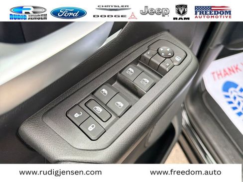 New 2026 RAM 1500 4x4 Crew Cab image 11