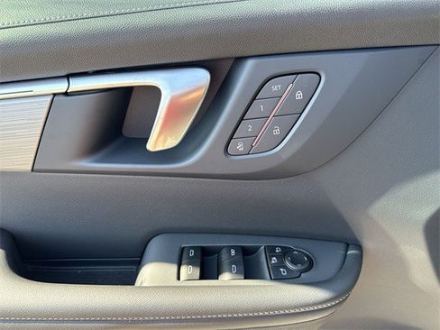 New 2026 Buick Enclave Preferred w/ Power Package image 13