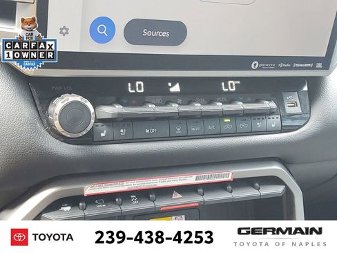 Used 2024 Toyota Tundra Limited AWD/4WD image 32