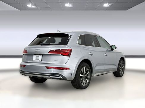 Used 2021 Audi Q5 2.0T Premium Plus w/ Premium Plus Package AWD/4WD image 9
